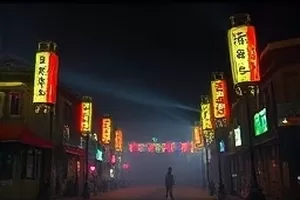 剧情片《旧钟表店》柜台与挂钟陈列的封面画面